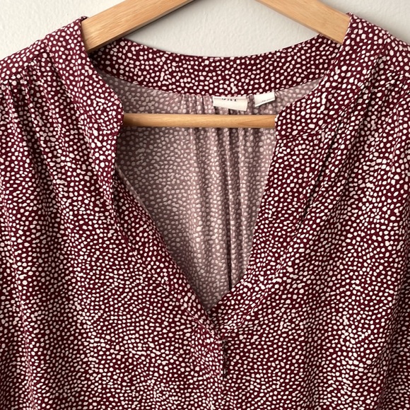 Gap v-neck blouse. Size: XS - Picture 5 of 5